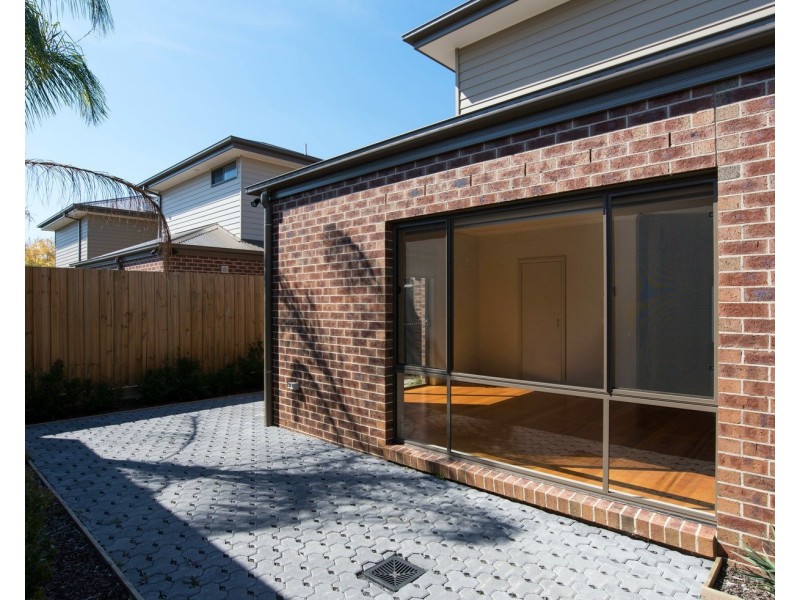 17 Gladstone Street, Lilydale VIC 3140