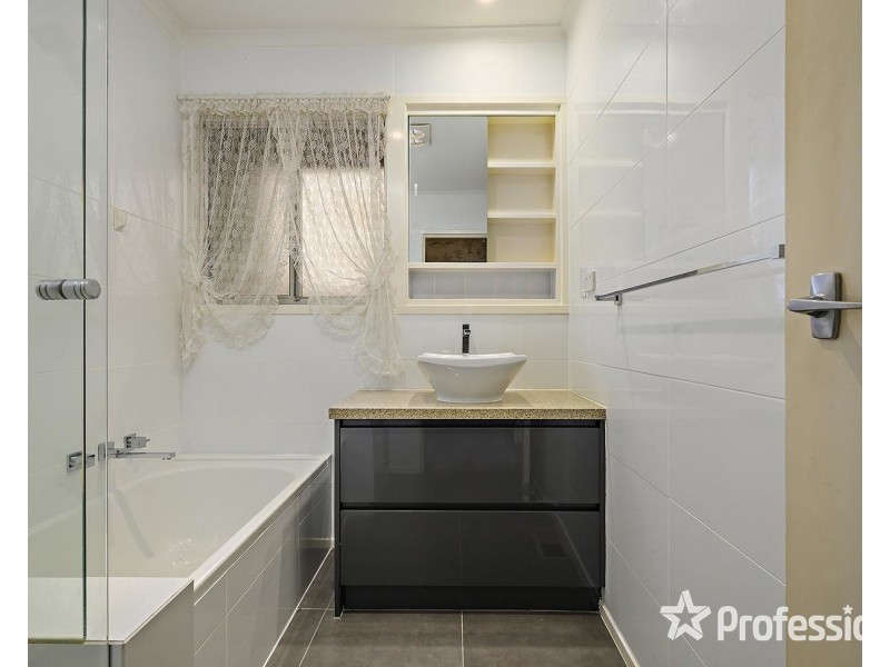 4 Brightwell Road, Lilydale VIC 3140