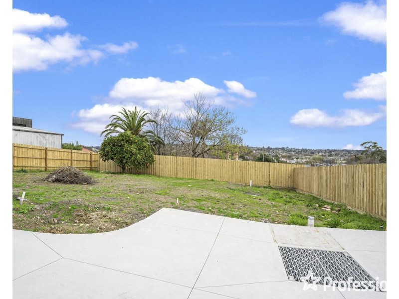 14a Deschamps Avenue, Lilydale VIC 3140