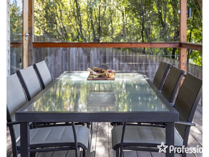 39 Russell Street, Mount Evelyn VIC 3796