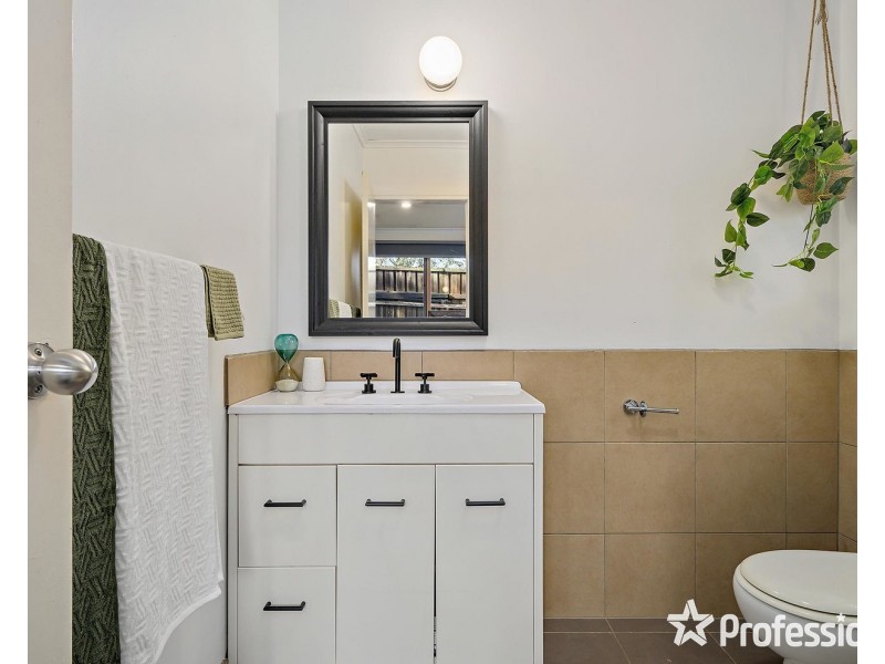 39 Russell Street, Mount Evelyn VIC 3796