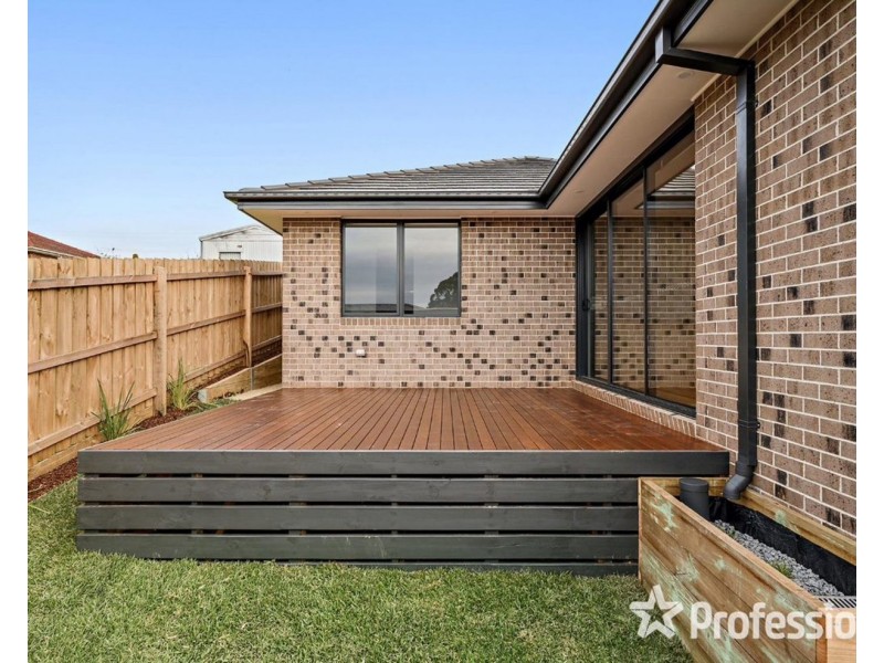 2/17 Erskine Ridge, Mooroolbark VIC 3138