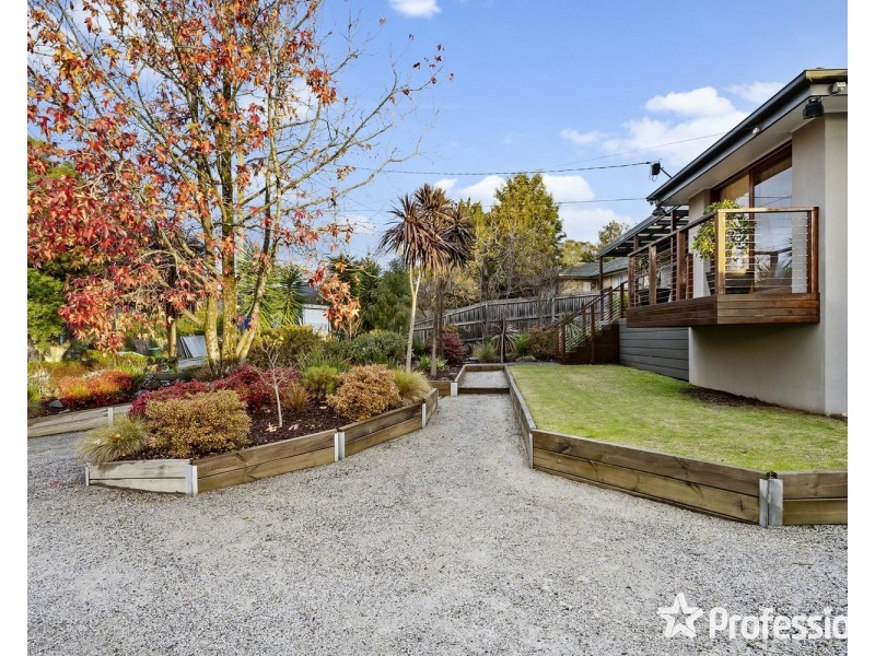 6 Donne Court, Mooroolbark VIC 3138