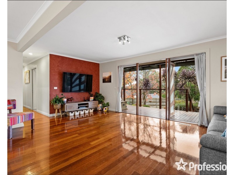 6 Donne Court, Mooroolbark VIC 3138