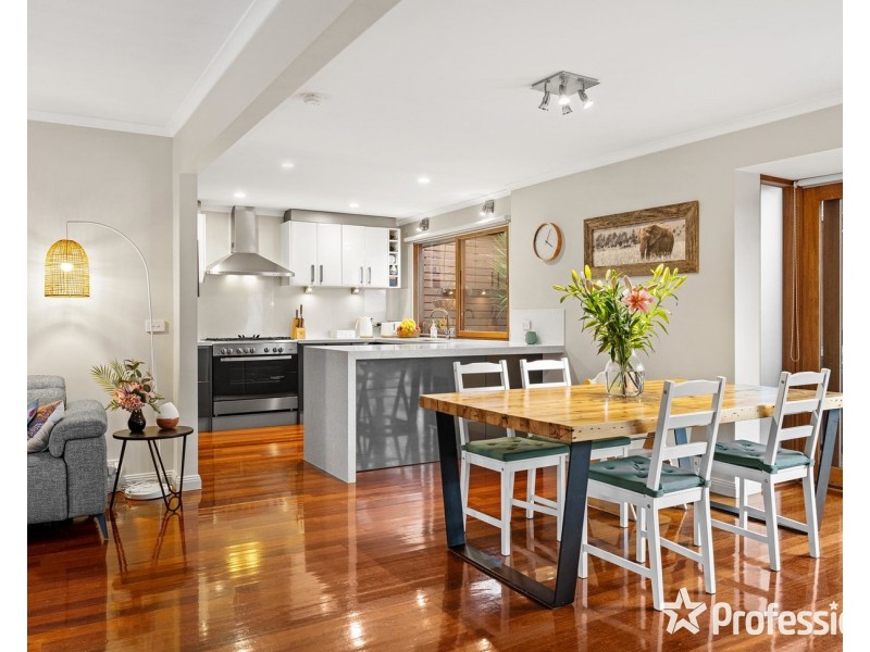 6 Donne Court, Mooroolbark VIC 3138