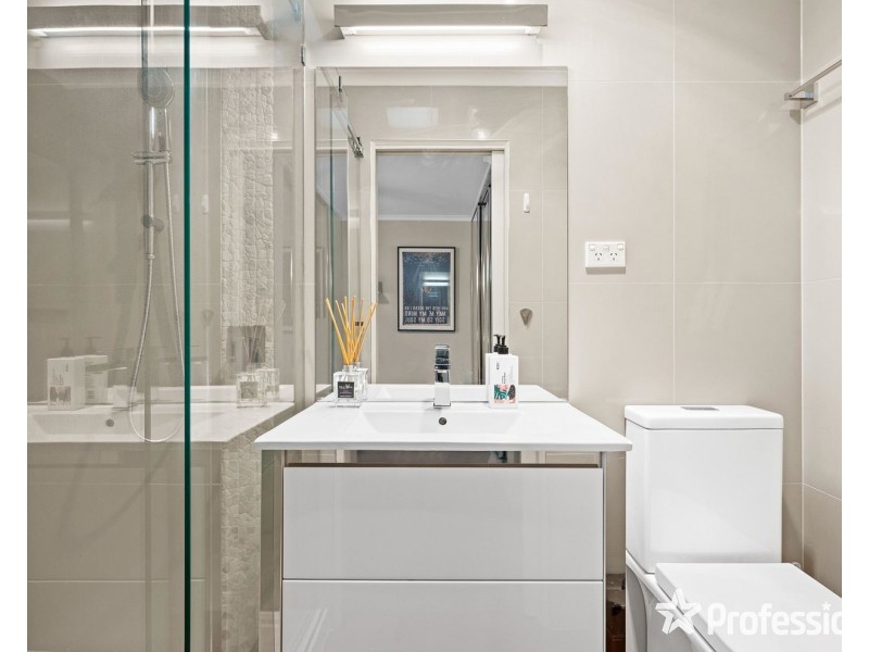 6 Donne Court, Mooroolbark VIC 3138