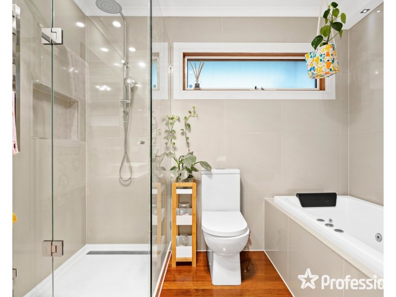 6 Donne Court, Mooroolbark VIC 3138