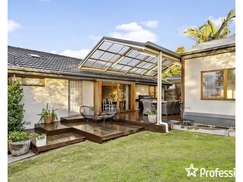 6 Donne Court, Mooroolbark VIC 3138
