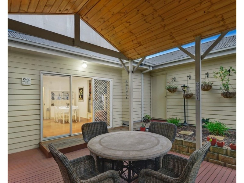 2 Winnetka Drive, Lilydale VIC 3140