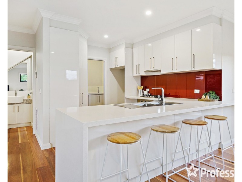 5 Plush Mews, Wandin North VIC 3139