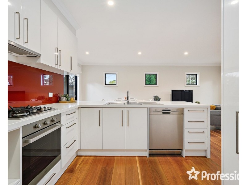 5 Plush Mews, Wandin North VIC 3139