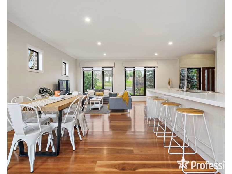 5 Plush Mews, Wandin North VIC 3139