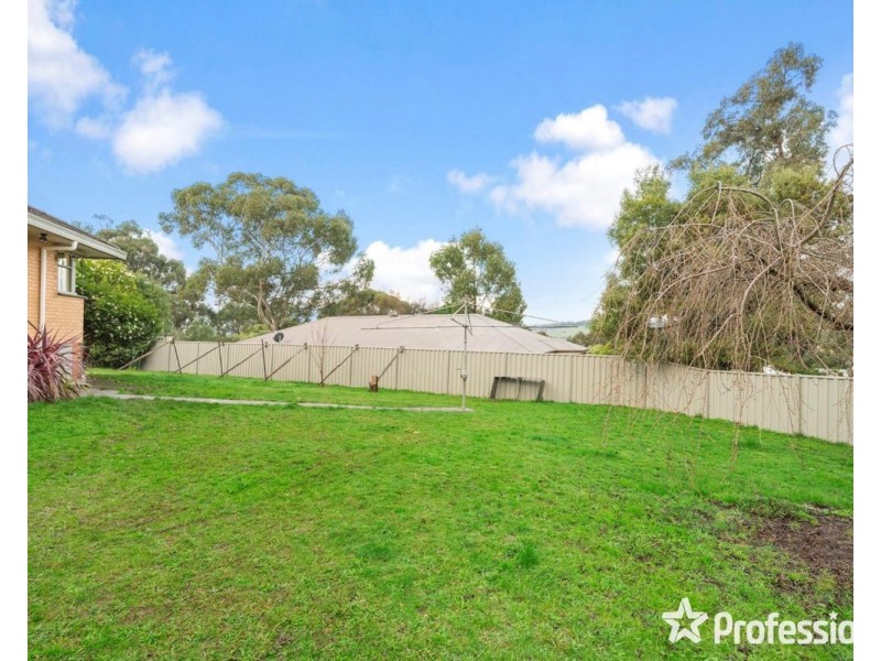 1/56 English Street, Seville VIC 3139