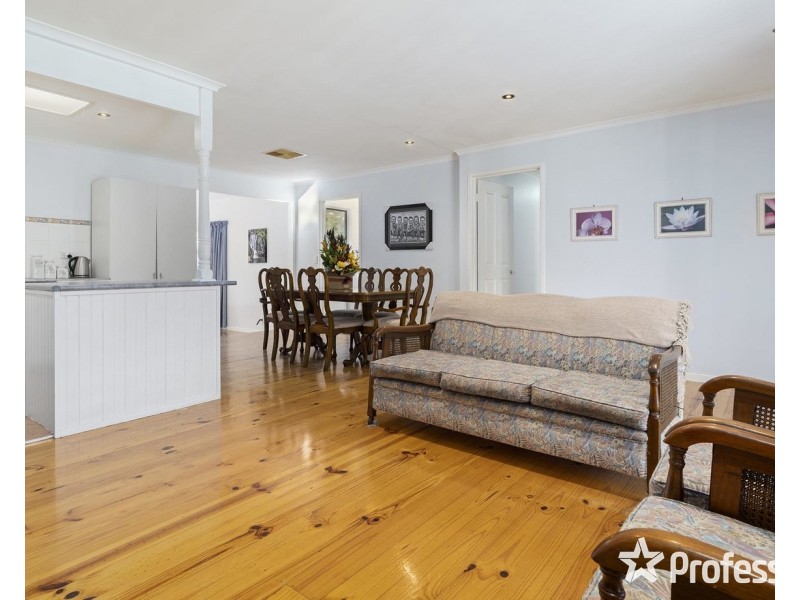 49 Morokai Grove, Lilydale VIC 3140