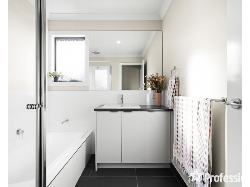 3/27 Cave Hill Road, Lilydale VIC 3140