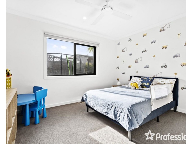 2/8 Bounty Court, Lilydale VIC 3140