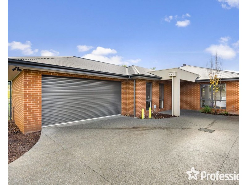 2/8 Bounty Court, Lilydale VIC 3140