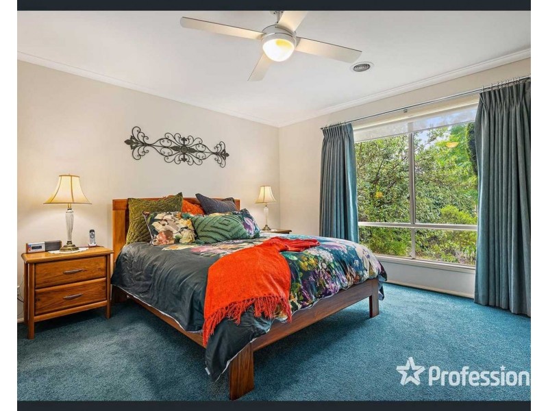 11 Kyra Close, Lilydale VIC 3140