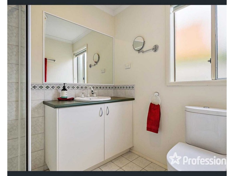 11 Kyra Close, Lilydale VIC 3140