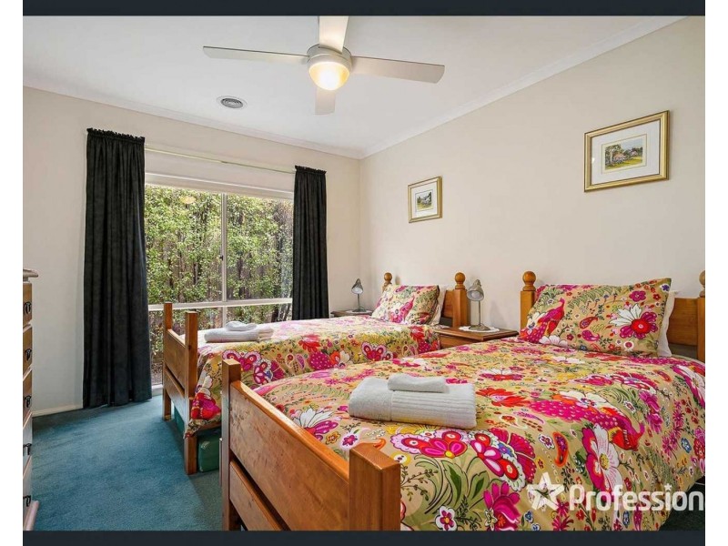 11 Kyra Close, Lilydale VIC 3140