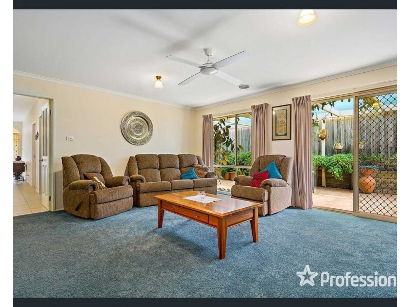 11 Kyra Close, Lilydale VIC 3140