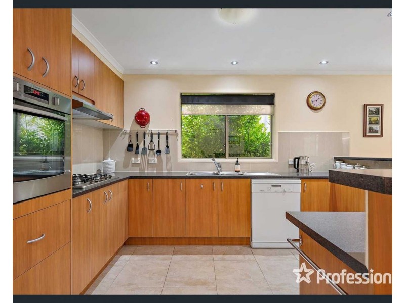 11 Kyra Close, Lilydale VIC 3140