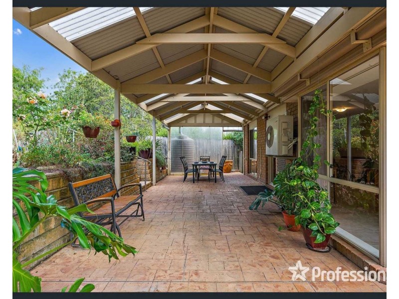 11 Kyra Close, Lilydale VIC 3140