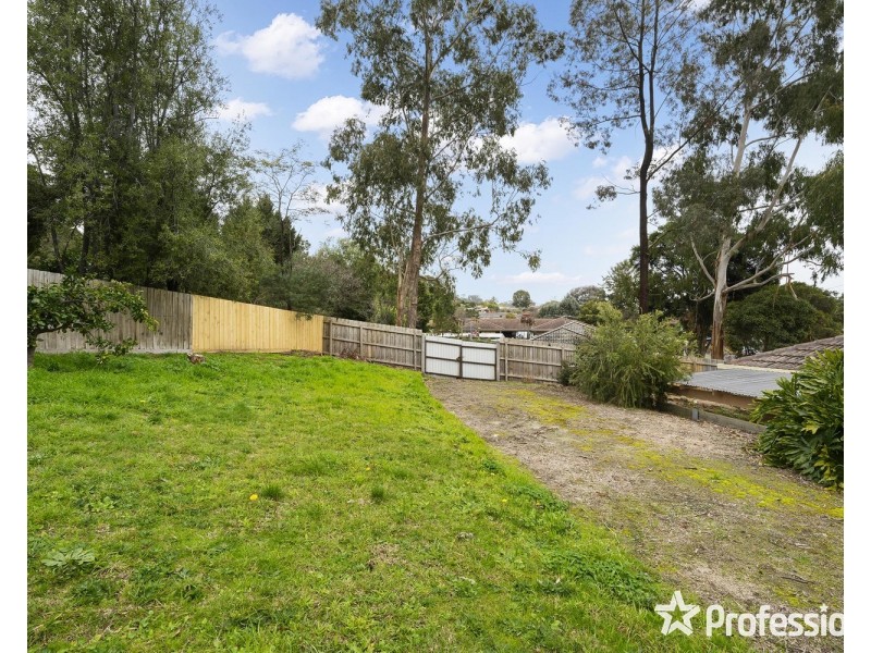 8 Trafalgar Crescent, Lilydale VIC 3140