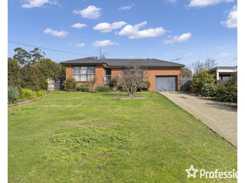 22 Ellis Road, Yarra Glen VIC 3775