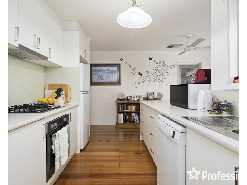 22 Ellis Road, Yarra Glen VIC 3775