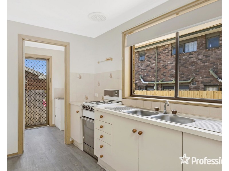 4/12 Gladstone Street, Lilydale VIC 3140