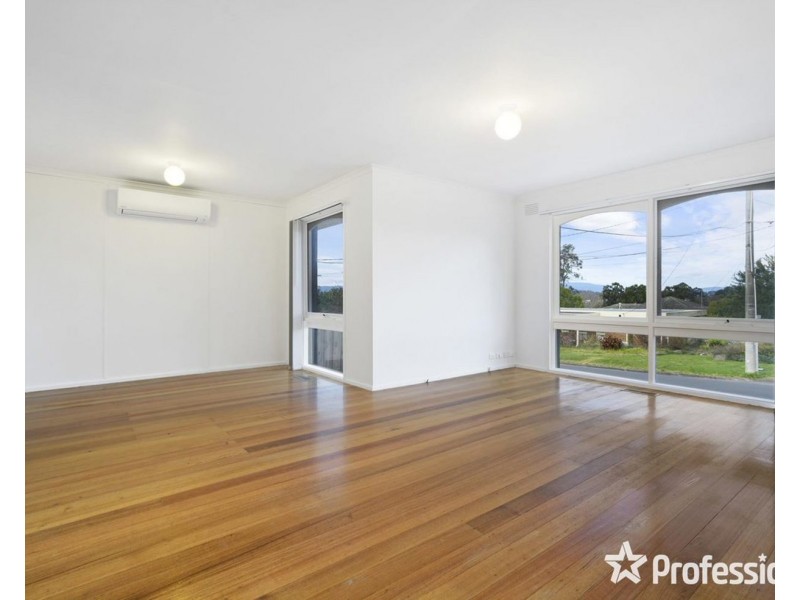 25 Clubpoint Drive, Chirnside Park VIC 3116