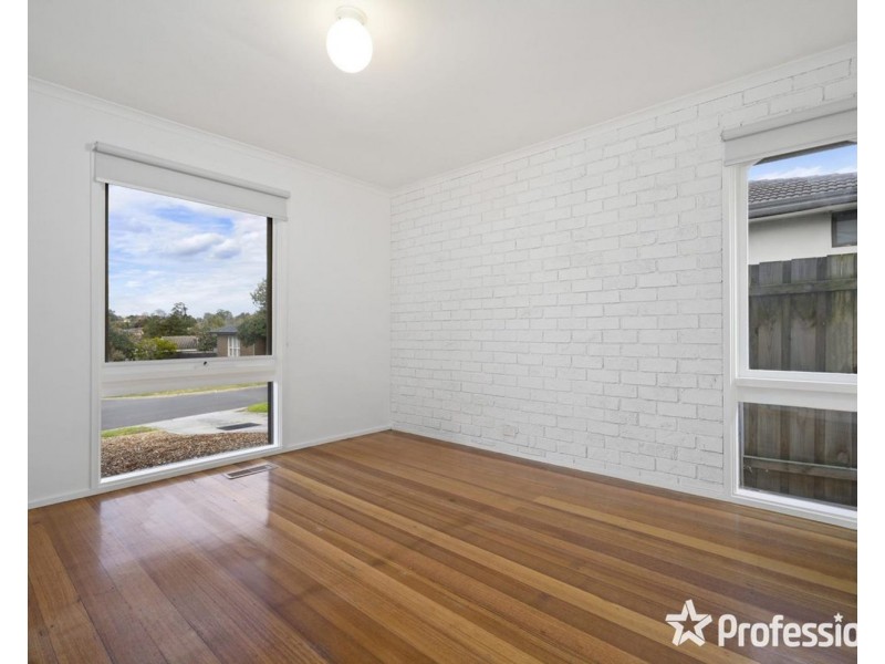 25 Clubpoint Drive, Chirnside Park VIC 3116