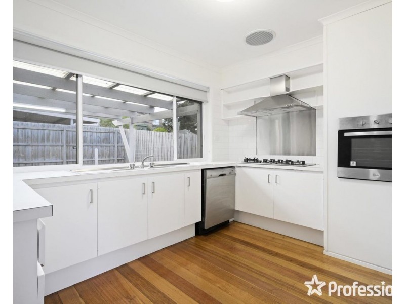 25 Clubpoint Drive, Chirnside Park VIC 3116