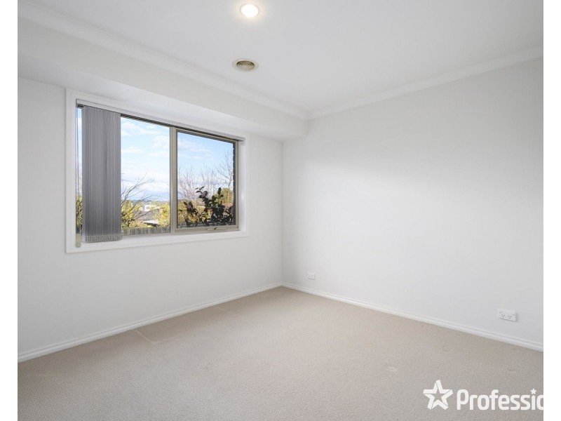 4/74-76 Victoria Road, Lilydale VIC 3140