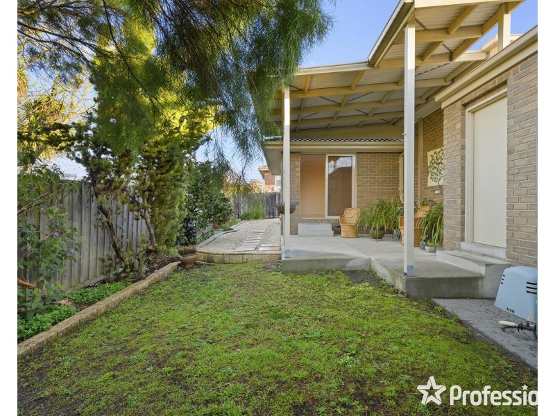 4/74-76 Victoria Road, Lilydale VIC 3140