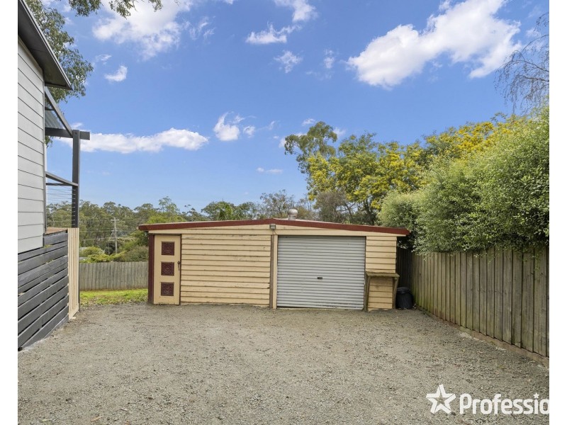 17 Old Hereford Road, Mount Evelyn VIC 3796