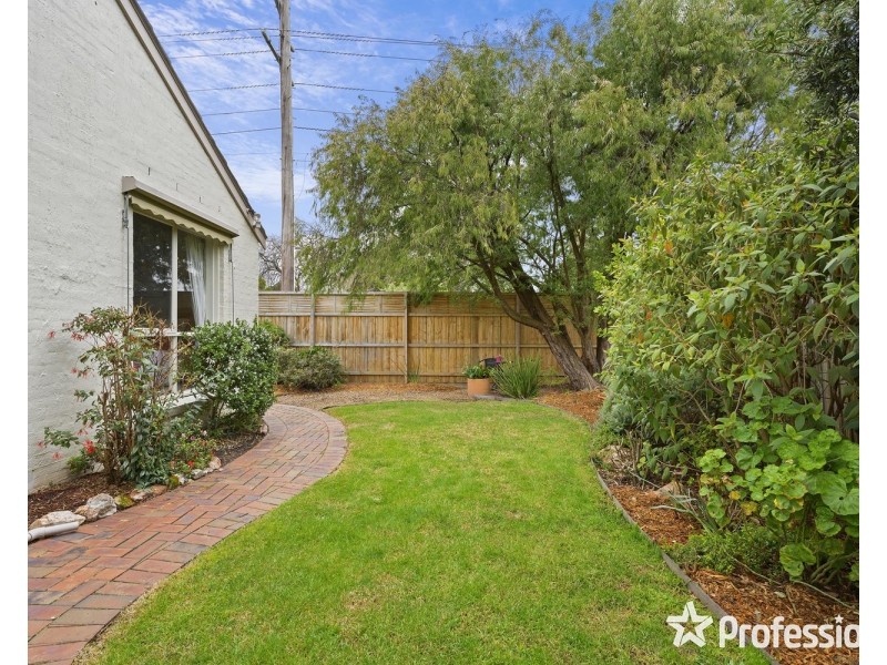 5/2 Parrs Road, Croydon VIC 3136