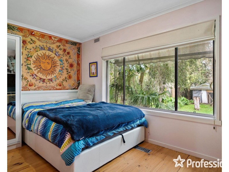 25 Frances Avenue, Yarra Glen VIC 3775