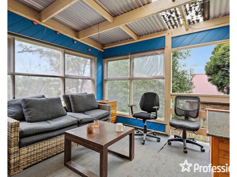 25 Frances Avenue, Yarra Glen VIC 3775