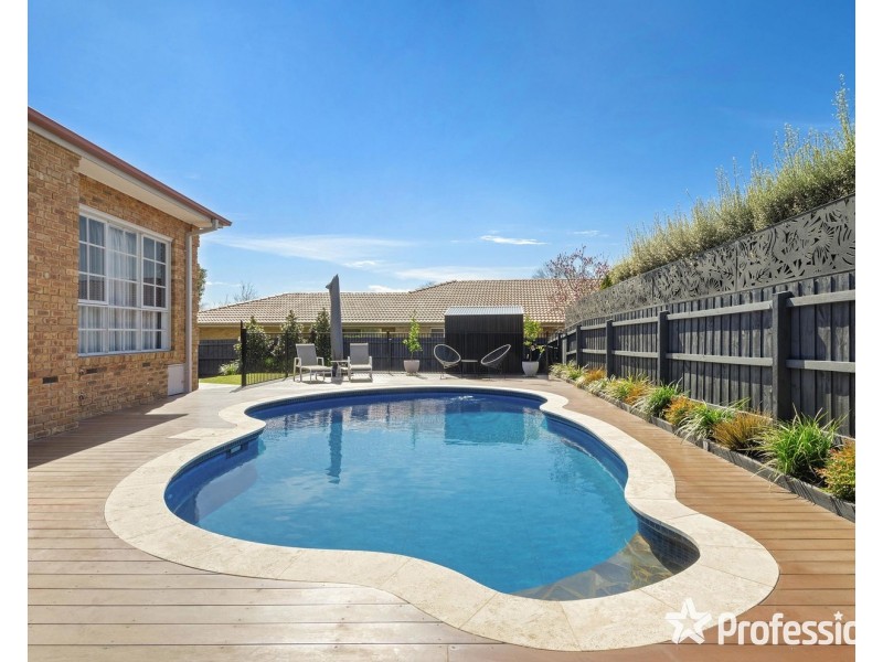 56 Lakeview Drive, Lilydale VIC 3140