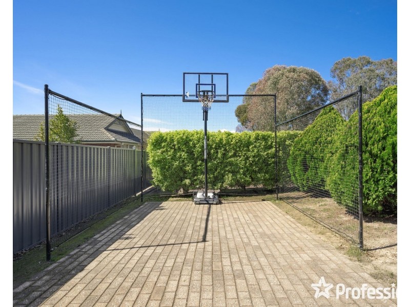56 Lakeview Drive, Lilydale VIC 3140