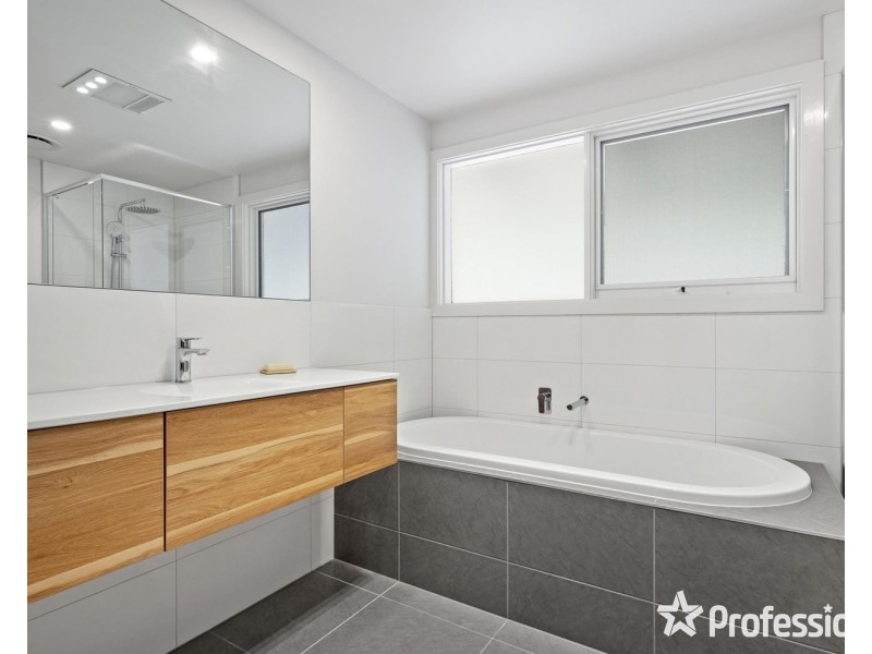 44-46 Railway Road, Mount Evelyn VIC 3796