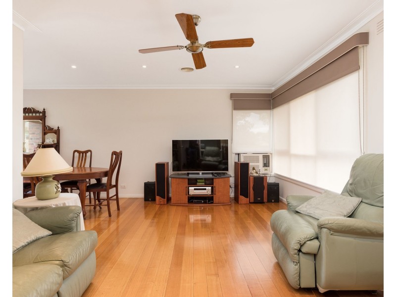 50 Terrigal Crescent, Kilsyth VIC 3137