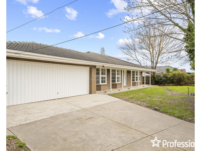 57 Meadowgate Drive, Chirnside Park VIC 3116
