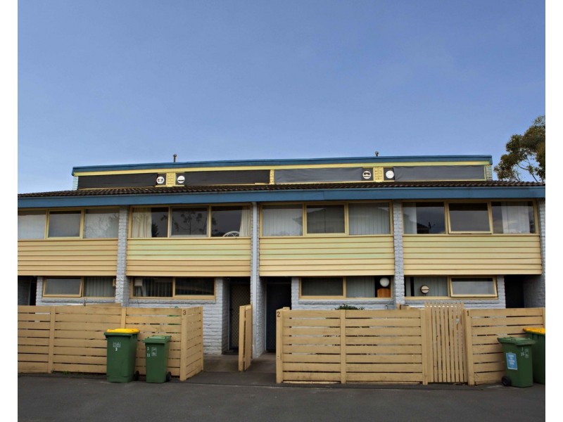 2/16 The Eyrie, Lilydale VIC 3140