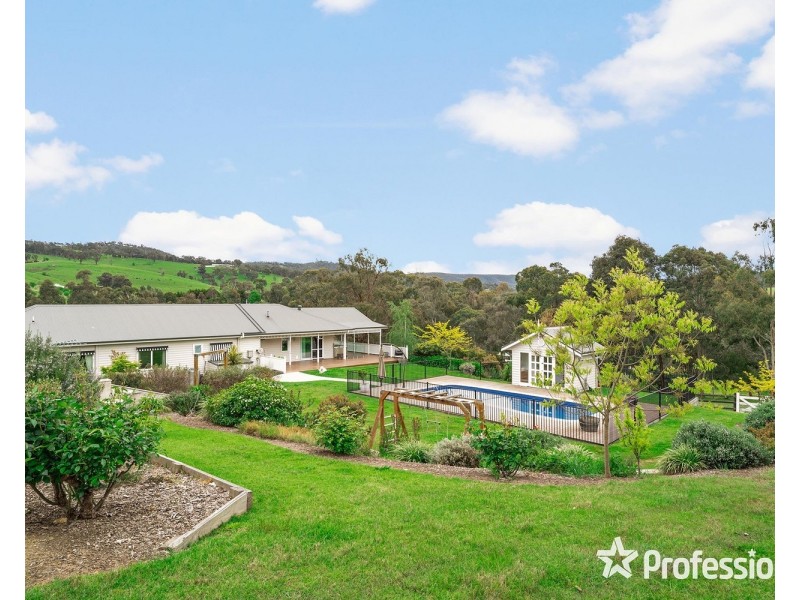 29 Magnolia Close, Yarra Glen VIC 3775