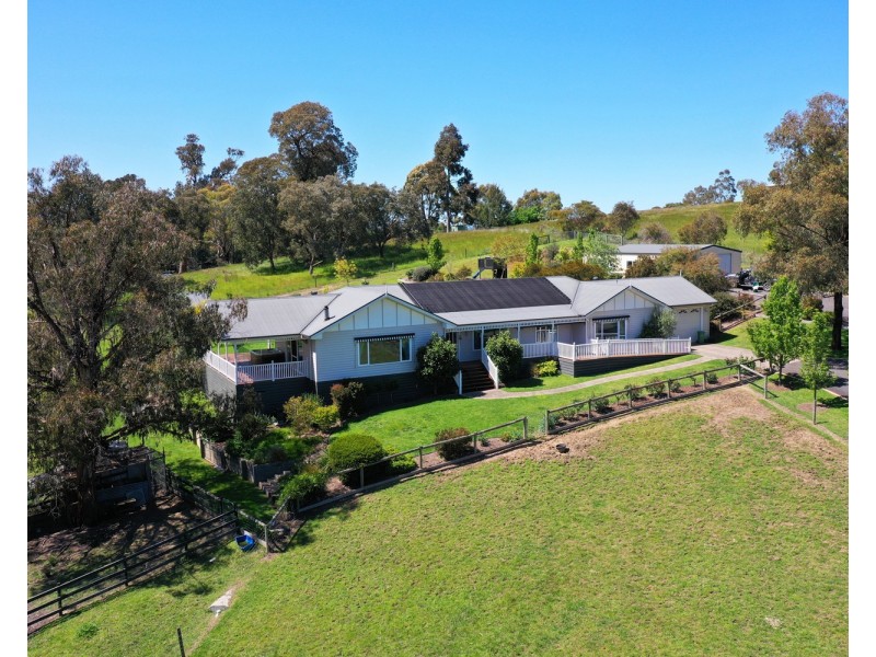 29 Magnolia Close, Yarra Glen VIC 3775