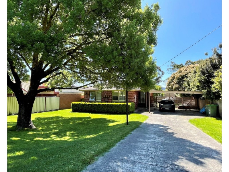 6 Henry Street, Healesville VIC 3777