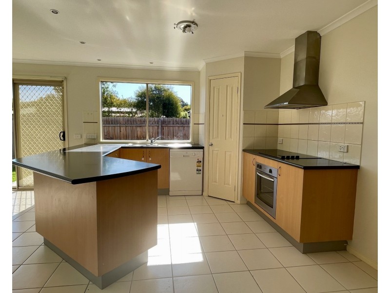 38 Pinoak Drive, Yarra Glen VIC 3775